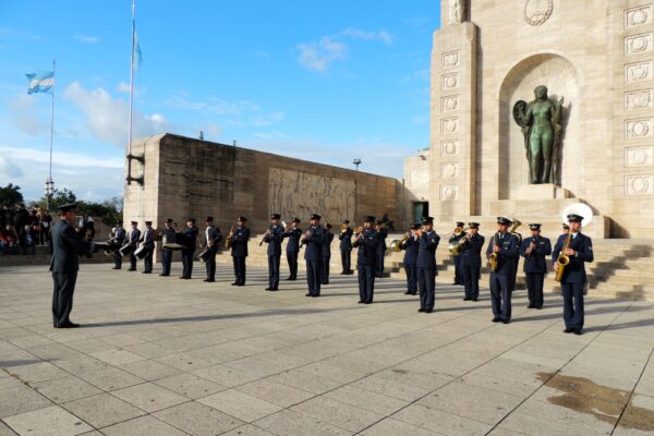 Día del himno nacional argentino. Monumento a la Bandera (3)