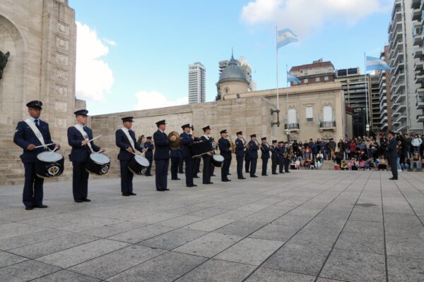 Día del himno nacional argentino. Monumento a la Bandera (9)